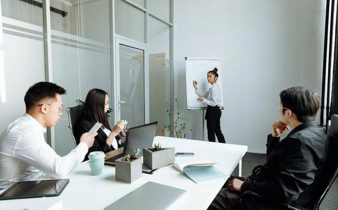 Tips for attracting new starters in 2023