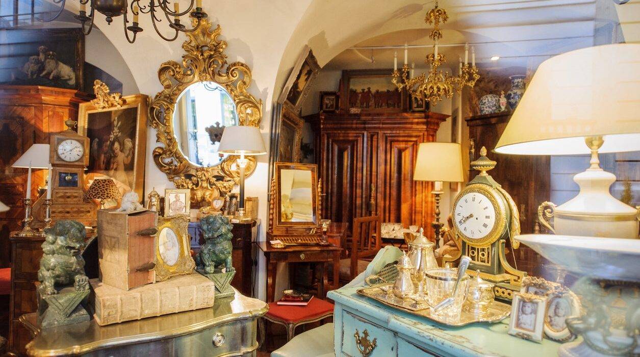 Vintage vs. Antique vs. Collectible | What’s the difference?